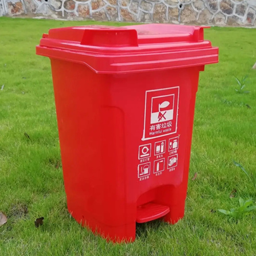 60升红色垃圾桶